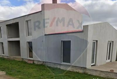 Casă cu 5 camere cu Teren 500 Mp în Oșorhei - 11