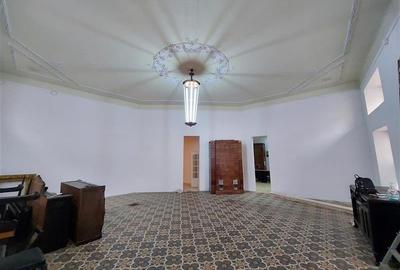 Spatiu comercial, zona centrala - 3