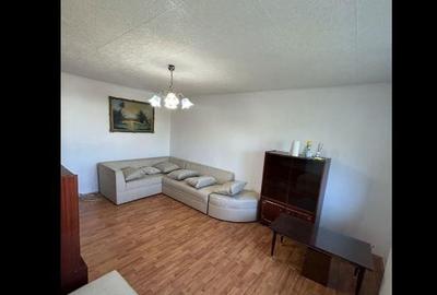 Apartament cu 3 camere decomandat în Rahova