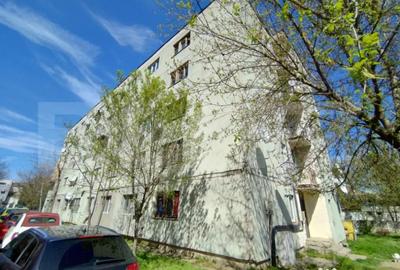 Garsonieră semidecomandată în 1 Mai - 2