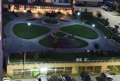 Apartament cu 2 camere decomandat, mobilat în Tractorul - 12