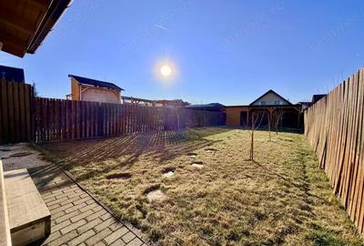 Casă cu 4 camere cu Teren 387 Mp în Moșnița Nouă