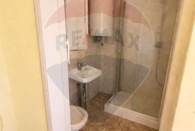 Apartament cu 2 camere decomandat în Central - 2