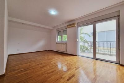 Complex de case Iancu Nicolae | Vanzare vila 7 camere, piscina & gradina proprii - 18