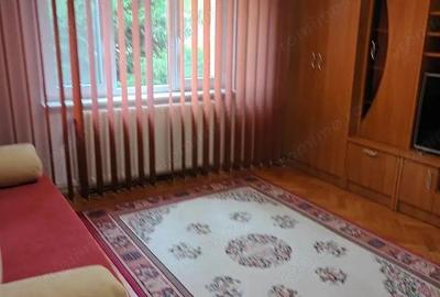 Apartament cu 3 camere decomandat la cateva minute de Casa de pensii. - 1