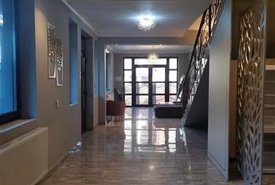 Casă individuală cu 11 camere cu Canalizare în Timpuri Noi - 5