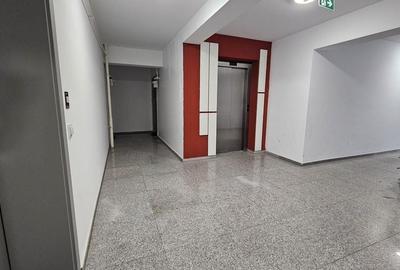 Coresi -Bloc Maurer M9, etajul 1, mobilat, parcare - 19