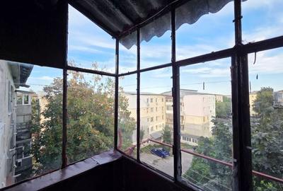 VANZARE 2 CAMERE - ORAS GAESTI - BLOC 29 - 7