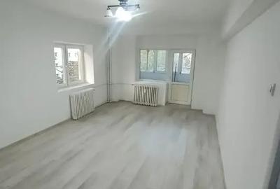 Spațiu birou de închiriat - 3 camere, Bulevardul Decebal Spațiu birou de închiriat - 3 camere, Bulevardul Decebal - 3