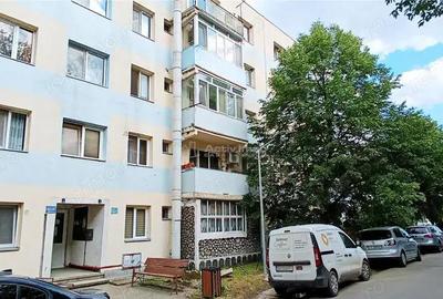 Apartament 2 Cam. Semidecomandate Moldova Noua CS - 10