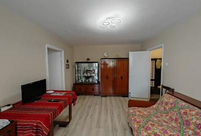 Apartament cu 2 camere semidecomandat în Cornișa - 2