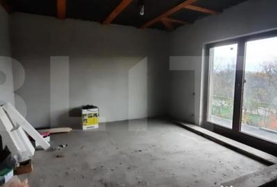 Casă cu 7 camere cu Teren 2600 Mp în Nord - 1