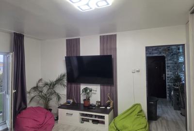 Apartament cu 3 camere decomandat în Central - 2