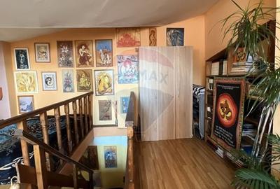 Casa la curte in Sectorul 1 - 12