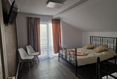 Casă cu 4 camere cu Teren 600 Mp în Central - 1