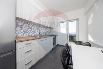 Apartament cu 2 camere decomandat, mobilat în Tractorul - 14
