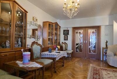 Apartament cu 4 camere decomandat în Decebal - 12
