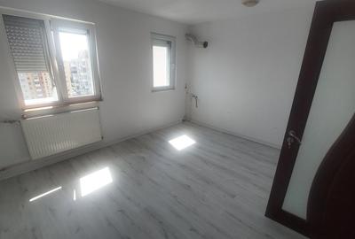 Apartament 3 camere open space, etajul 10, Craiovita zona Niela - 2