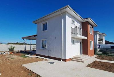 Casă cu 4 camere cu Teren 164 Mp în Crevedia - 2