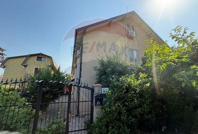 Pensiune cu 23 camere de vanzare in Mamaia Sat - 1