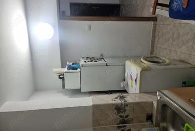 Vand apartament 2 camere decomandate vizavi de gara Burdujeni et 3 - 8