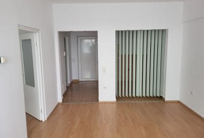 Apartament cu 2 camere decomandat în Central - 6