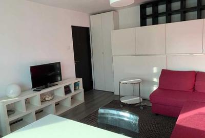 Garsonieră semidecomandată în Gorjului