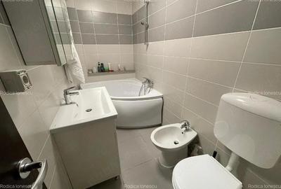 Garsonieră decomandată în Decebal