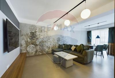 Apartament cu 3 camere semidecomandat, mobilat în Unirii