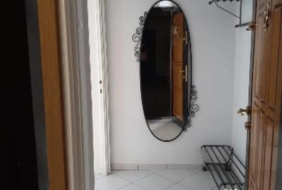 Apartament cu 2 camere decomandat în P-ța Romană