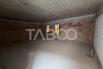 Casă individuală cu 6 camere cu Teren 220 Mp în Orașul de Jos - 4