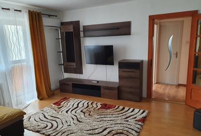 Inchiriez apartament 2 camere zona ultracentrala - 2