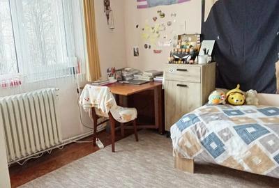 Apartament cu 2 camere decomandat în Fălticeni - 3