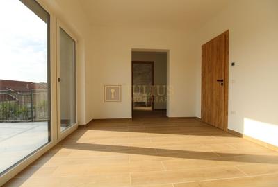 Casa zona Lunei, 5 camere + 3 bai, centrala proprie, prima inchiriere - 18