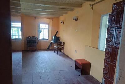 Casă cu 4 camere cu Teren 1490 Mp în Tămăoani - 7