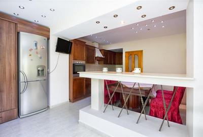 Apartament cu 3 camere circular, mobilat în Drumul Poienii - 12