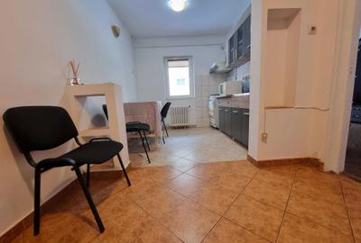 Apartament cu 2 camere decomandat în Soarelui - 4