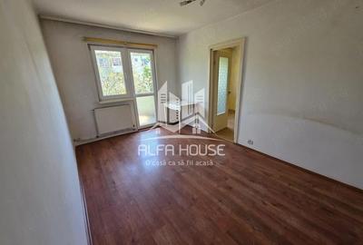 Apartament cu 3 camere nedecomandat în Govândari