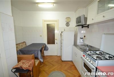 Ap. 2 camere, decomandat, 2 bai, zona Aradului - 9