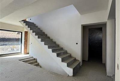 Casă individuală cu 4 camere cu Canalizare în Chinteni - 7