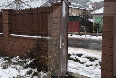 Teren de 851 mp, în Plopi - 1