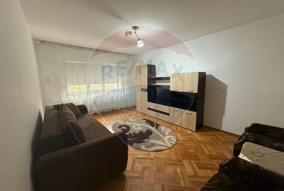 Apartament cu 2 camere de inchiriat in zona 1 Mai - 8