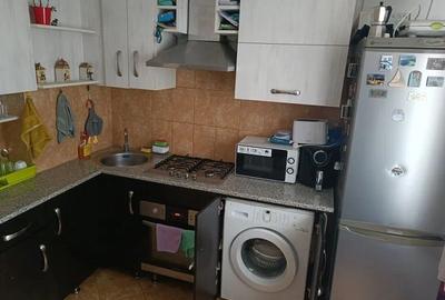 Apartament cu 2 camere decomandat în Târgu Cucu - 1