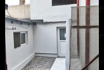 Casă cu 3 camere cu Teren 83 Mp în Tei