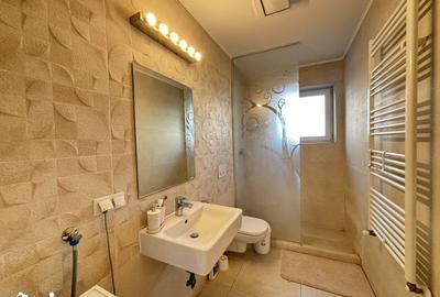 Apartament cu 3 camere, mobilat în Avantgarden