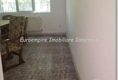 Casă cu 2 camere cu Teren 100 Mp în Brătianu - 2