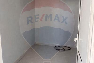 Spațiu comercial, de 330 mp, în Sud - 7