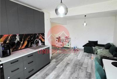 Apartament cu 3 camere decomandat, mobilat în Palazu Mare - 7
