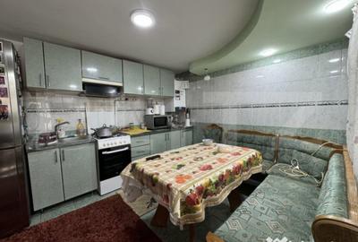 Casă cu 5 camere cu Teren 408 Mp în Cârcea - 3