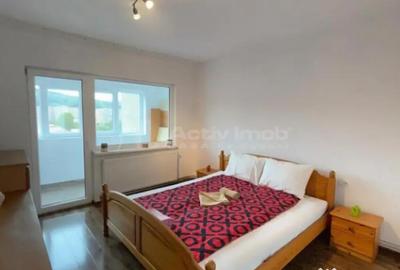 Apartament cu 3 camere decomandat în Micro II - 13